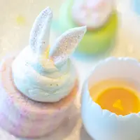 うさぎに見立てたいちごのロールケーキ、たまごに見立てたパンナコッタ イメージ