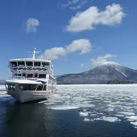 阿寒湖砕氷帯遊覧観光船