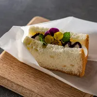 ふわっふわの3種のベリーシフォンサン
