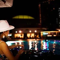 DJナイト
