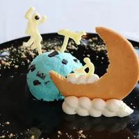 【地球は甘かった​】クッキーの三日月と宇宙アイス