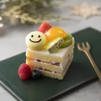 ロビーラウンジ「ガーデンテラス」 スマイルフルーツショートケーキ 738円 ※サービス料別