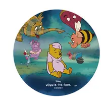 合皮パスケース、缶バッジ、アクリルキーホルダー(c) Disney. Based on the "Winnie the Pooh" works by A.A. Milne and E.H. Shepard.