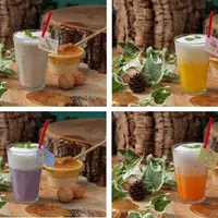 「カンガ」と「ルー」カフェラテ、「プーさん」はちみつヨーグルトドリンク、「イーヨー」ぶどうヨーグルトドリンク、「ラビット」キャロットドリンク(c) Disney. Based on the "Winnie the Pooh" works by A.A. Milne and E.H. Shepard.