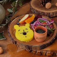 「プーさん」不思議な夢の中のカレーライス(c) Disney. Based on the "Winnie the Pooh" works by A.A. Milne and E.H. Shepard.