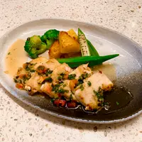 「OSAKA きっちん。」メカジキのバジルソース添え 1,300円（税込）