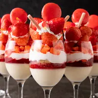 Strawberry Collection 2021「ストロベリークイーン・パフェ」