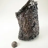 重要文化財 木製編(もくせいあみ)籠(かご)(縄文(じょうもん)ポシェット 青森市 三内丸山遺跡出土 青森県教育委員会蔵(縄文時遊館保管) 写真:小川忠博