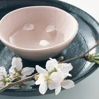 茶会（イメージ）、日本酒（イメージ）、SAKURAテラスボックス（予約制）