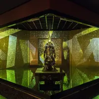 プロジェクションマッピング投影時の金箔の間