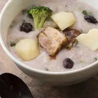 【粥餐庁】角煮と北あかりの北海道ハスカップ粥