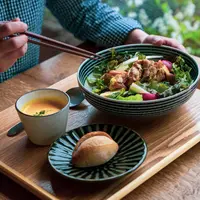【国分寺野菜をふんだんに使用したサラダボウルランチ】メインのお肉料理もあり充実の食べ応えです！