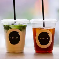 【抹茶オレ(左)・ドリップコーヒー（右）】マイルドな抹茶オレと、すっきりとした味わいのドリップコーヒー