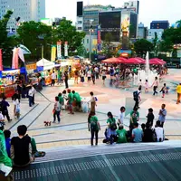 夕方の会場