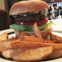 ＣＥＮＴＥＲ４・ＨＡＭＢＵＲＧＥＲＳの写真・動画_image_63238