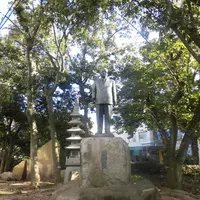 福武一二氏像の写真・動画_image_1344313