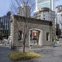 旧大阪毎日新聞大阪本社 旧社屋玄関 玄関ポーチの写真・動画_image_1401590