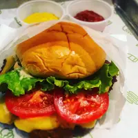 シェイクシャック アトレ 恵比寿店 （SHAKE SHACK） の写真・動画_image_245211