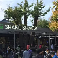 シェイクシャック 外苑いちょう並木店 （SHAKE SHACK）の写真・動画_image_248743