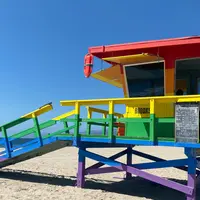 Venice Pride Flag Lifeguard Towerの写真・動画_image_982570
