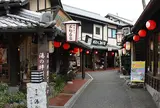 湯の坪街道