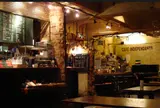 カフェ・アンデパンダン