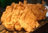饒河街観光夜市   小師傅大鶏排　ジャンボサイズのチキンの唐揚げ