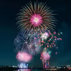 約1万2000発!"尺五寸玉"や"スターマイン"が夜空を彩る「第59回いたばし花火大会」