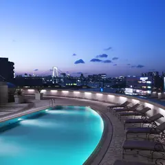 夏の夜遊びはナイトプールで東京の夜景を独り占め!「東京トワイライトプールプラン2018」