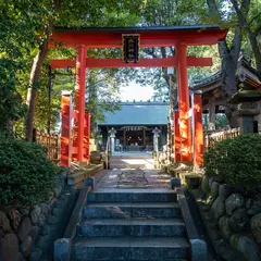 東新町 氷川神社