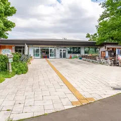 前田森林公園 管理事務所
