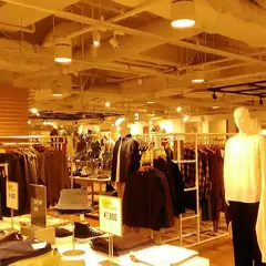 SENSE OF PLACE by URBAN RESEARCH （センスオブプレイス バイ アーバンリサーチ）なんばCITY店