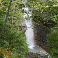 緋の滝