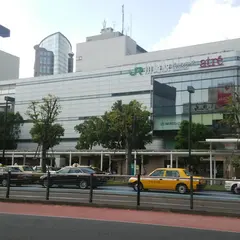 川崎駅東口