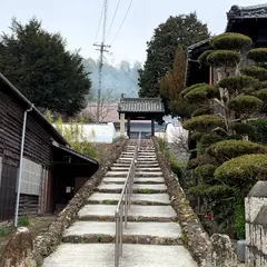 鶯梅院