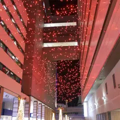 横浜駅東口 星降るテラス