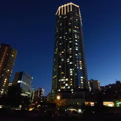富久クロスコンフォートタワー