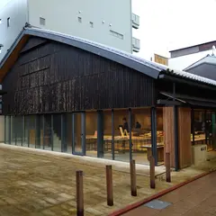 鳩居堂