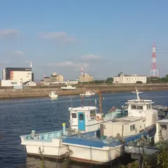 衣浦港