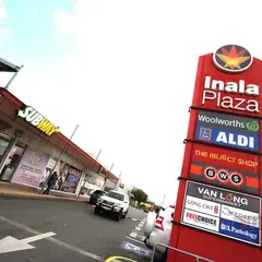 イナラ