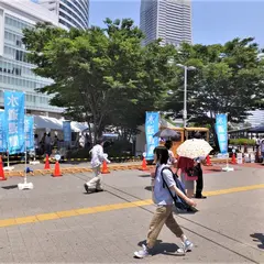 桜木町 駅前広場