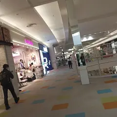 ドコモショップ イオンレイクタウン店