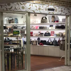 LAZY SUSAN アトレ上野店