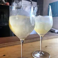 The Explorers coffee,tea&alcohol Lab（ジ エクスプローラズ コーヒー、ティーアンドアルコール ラボ）