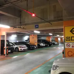 北千住駅前駐車場