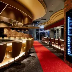ニュー松坂 難波御堂筋店