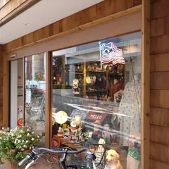 DOG DEPT + CAFE 浅草 隅田川テラス店