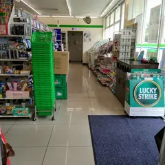 ファミリーマート 名東本通三丁目店
