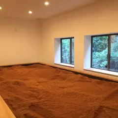 おがくず酵素浴りふろ