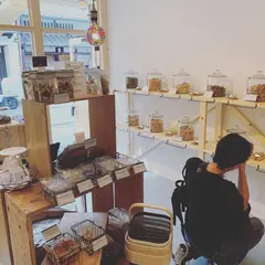Plus Nuts 〜ナッツとドライフルーツ専門店